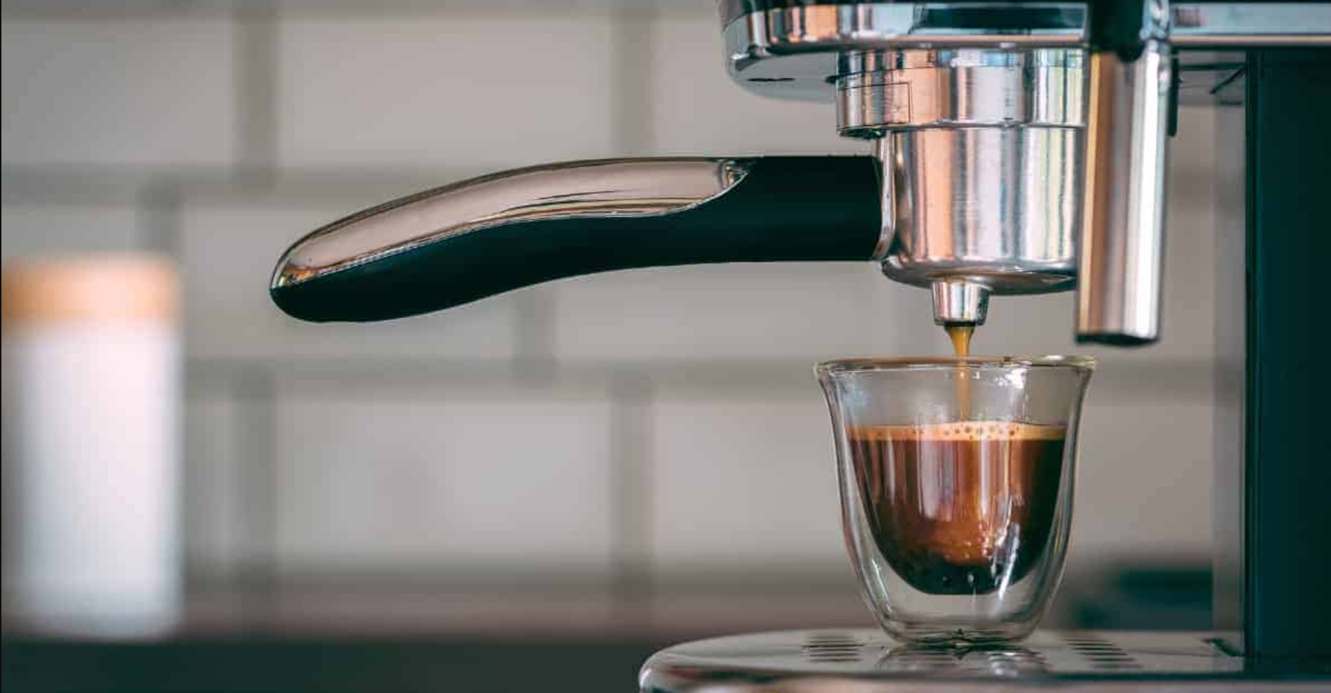 Temperature Matters: How to Get the Perfect Brew in Hand-Brew and Espresso